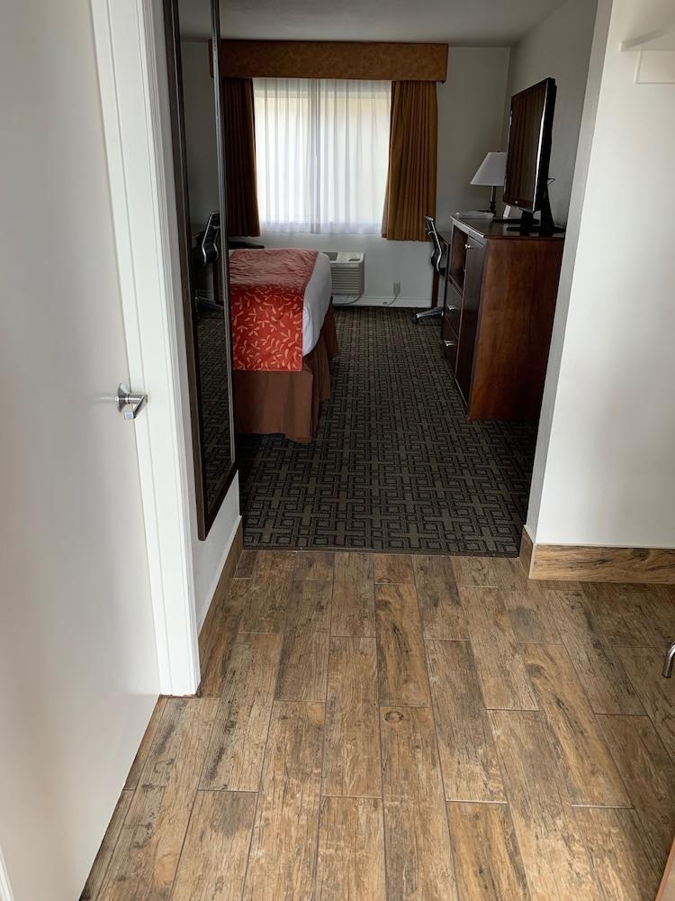 Best Western Kettleman City Inn & Suites Екстериор снимка