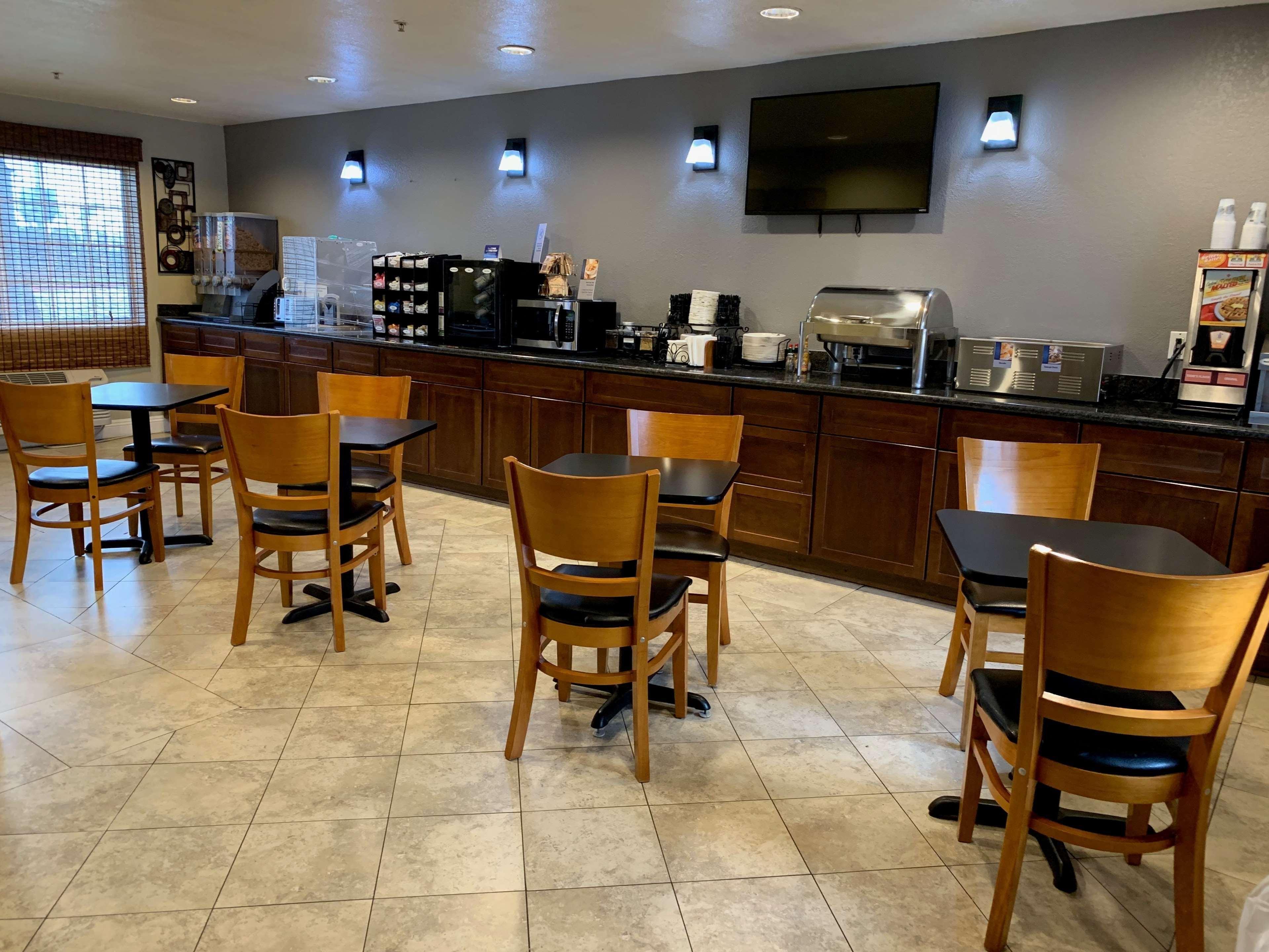 Best Western Kettleman City Inn & Suites Екстериор снимка