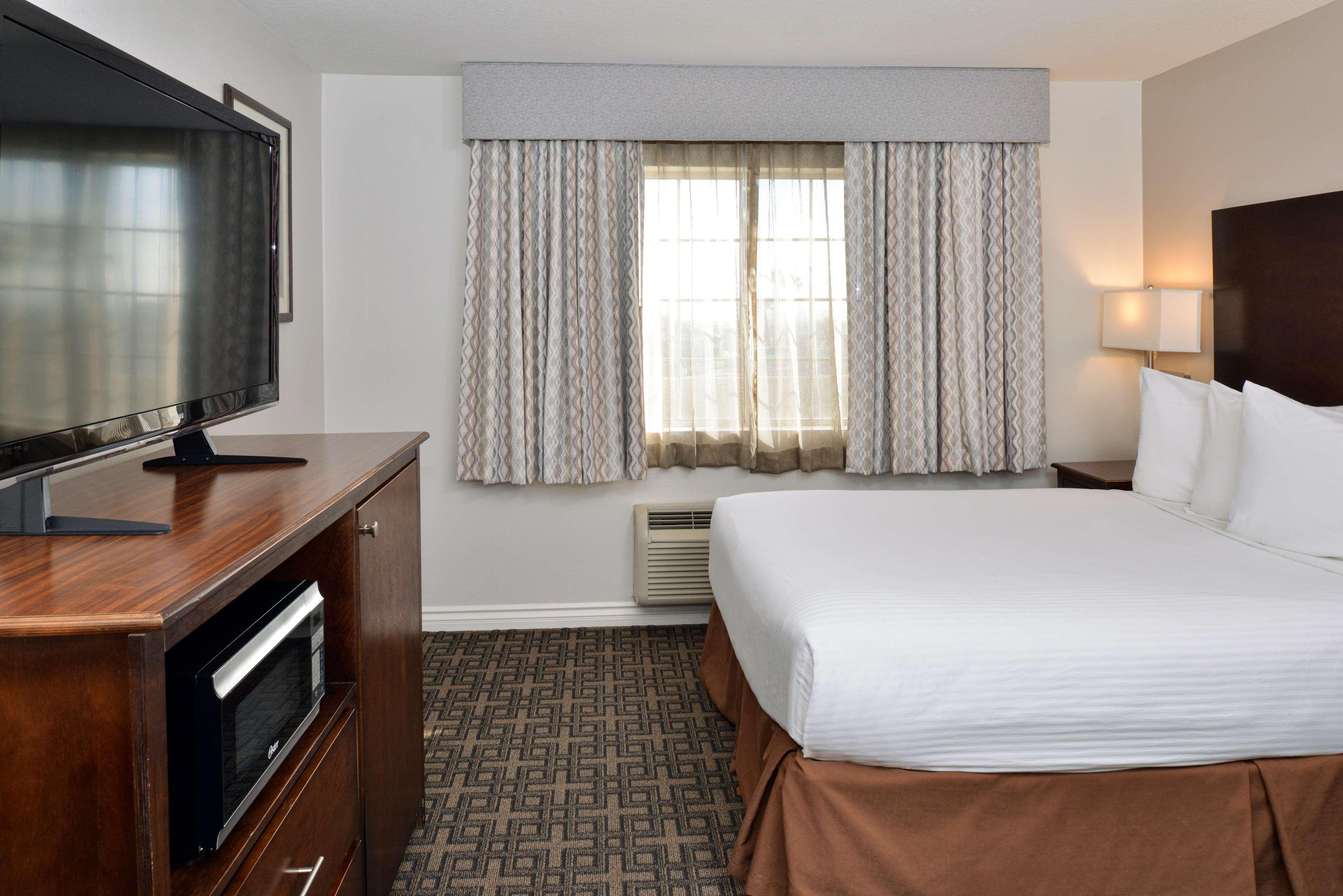 Best Western Kettleman City Inn & Suites Екстериор снимка