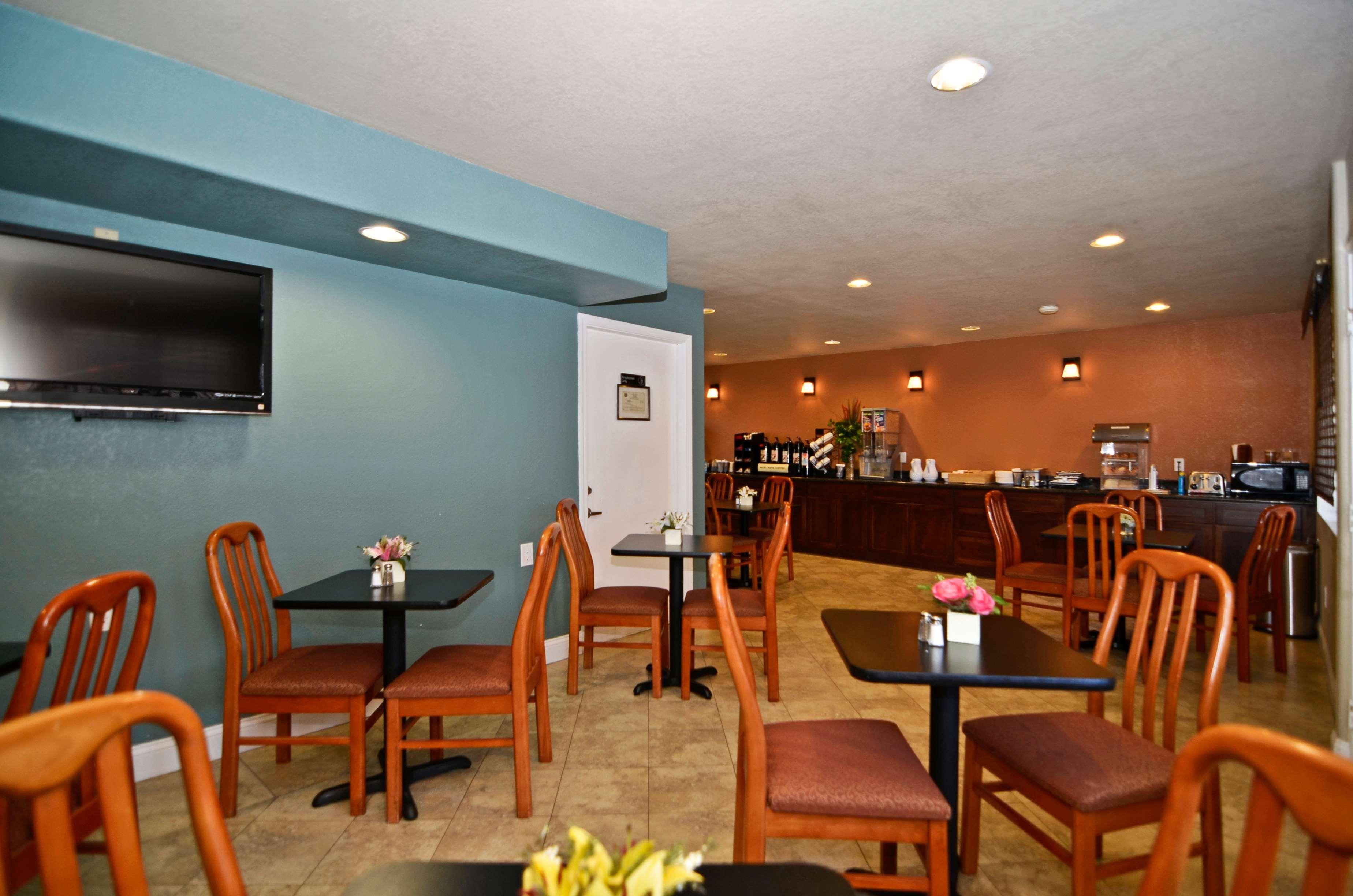 Best Western Kettleman City Inn & Suites Екстериор снимка
