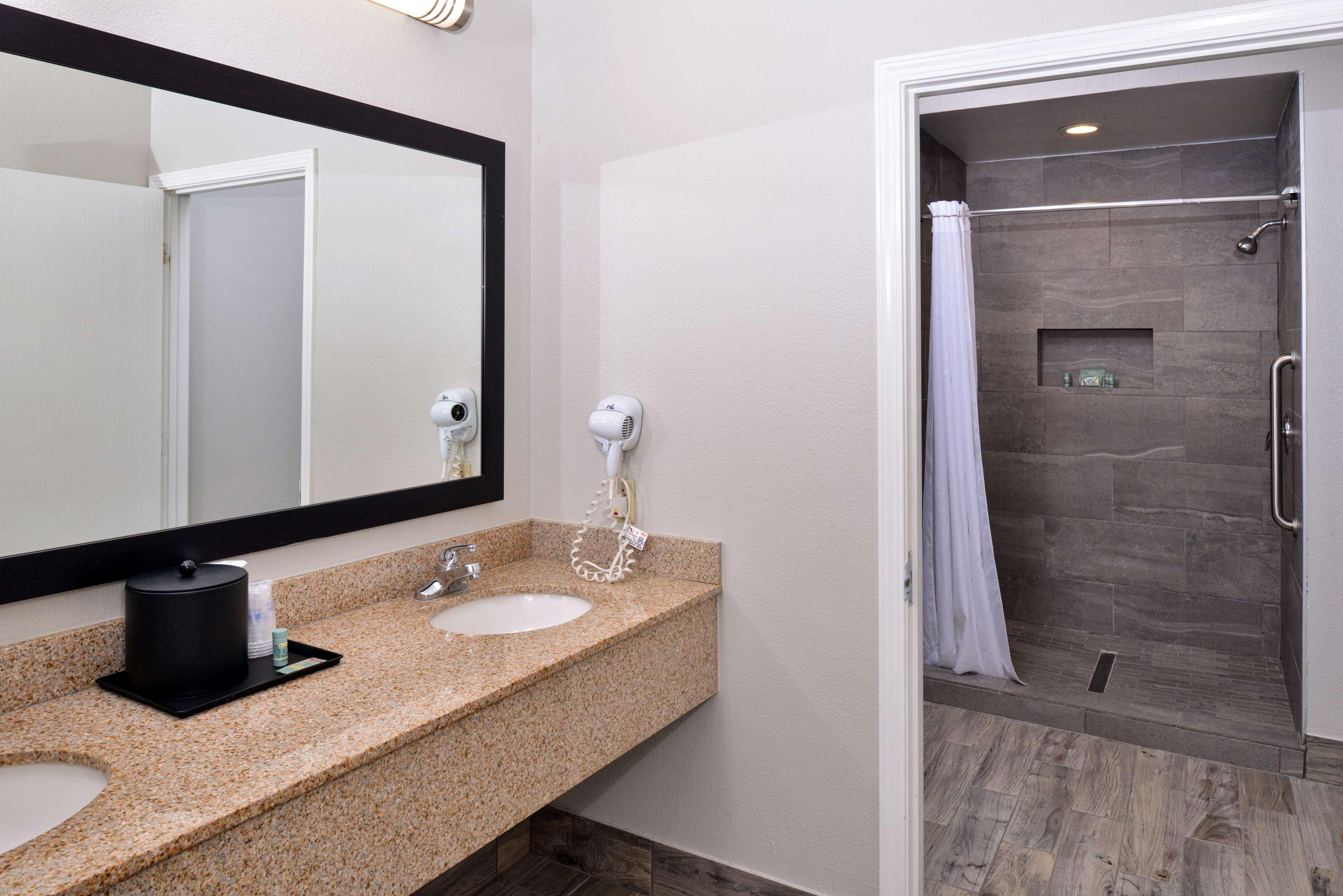 Best Western Kettleman City Inn & Suites Екстериор снимка