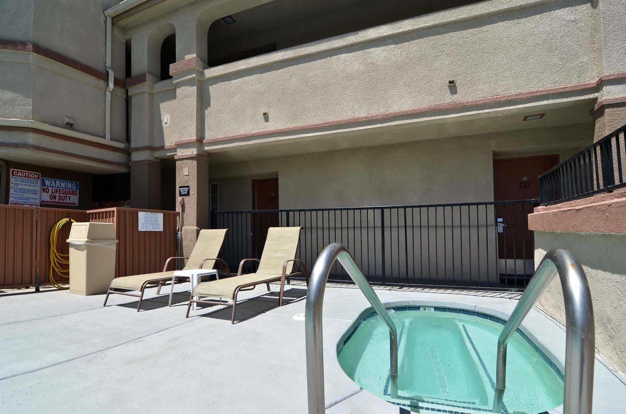 Best Western Kettleman City Inn & Suites Екстериор снимка